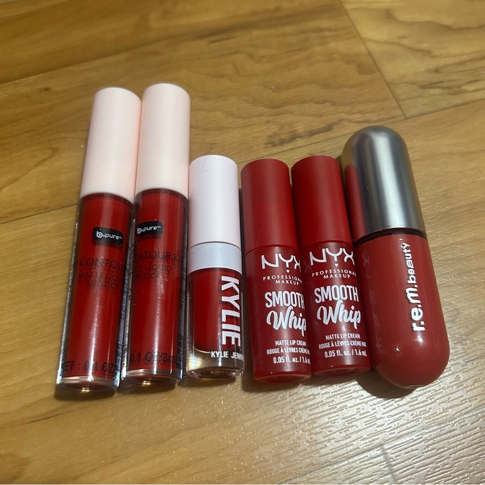 Bright Red Liquid Lipstick Set - Picture 1 of 2